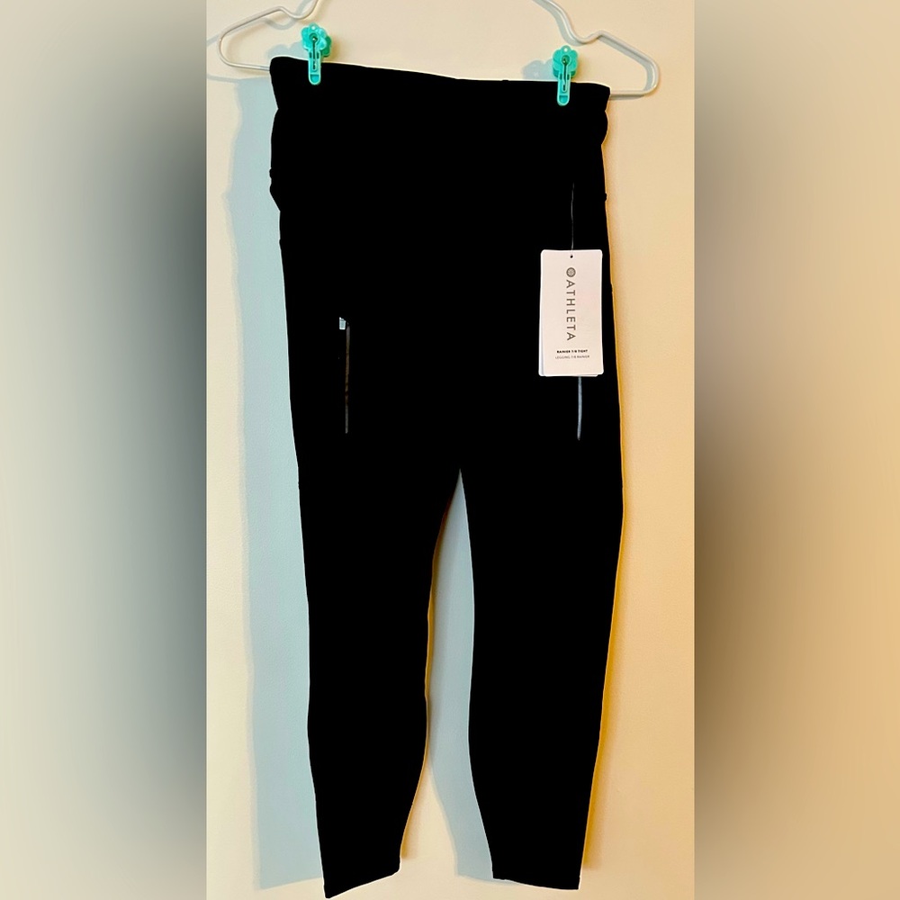 ATHLETA NWT Rainier 7/8 Legging XS